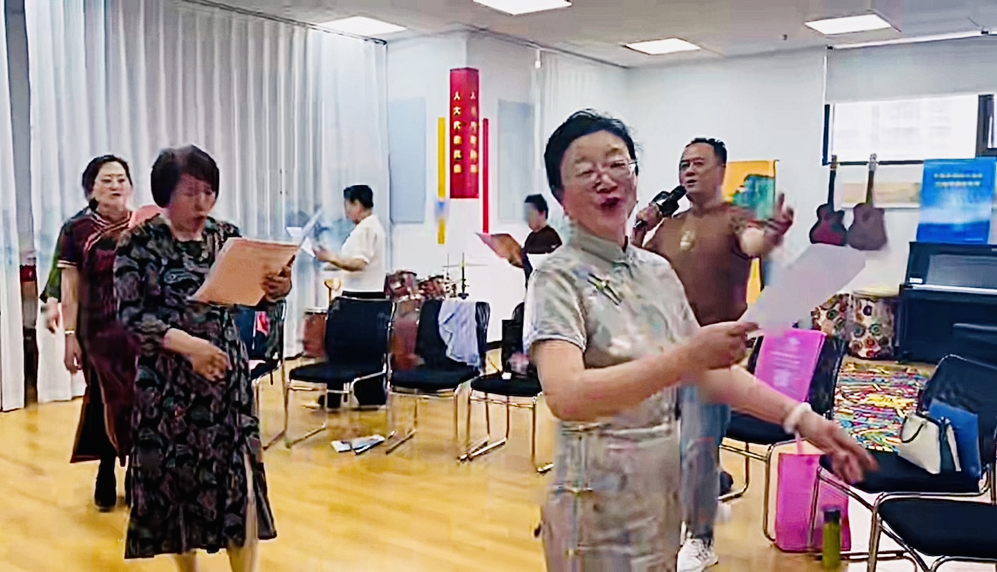 从巴渝到齐鲁，《大美乡村》唱响青岛：毛红波原创金曲凭银发传唱夯实全国IP根基
